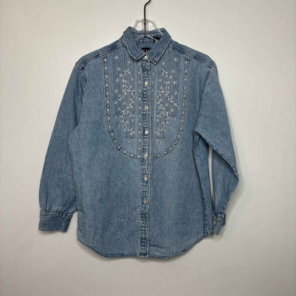 GAP Denim Embroidered Chambray Button Down Shirt Women’s Small